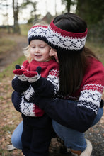 Load image into Gallery viewer, Norwegian Dream Sweater Woman
