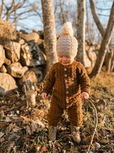 Load image into Gallery viewer, EikeNøtt Jumpsuit (knitting package)
