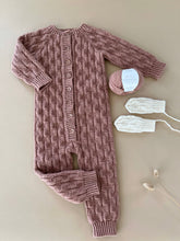 Load image into Gallery viewer, GarnLenke Jumpsuit (knitting package)
