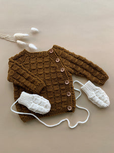 Oak Nut Button Sweater (knitting package)