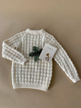 Load image into Gallery viewer, EikeNøtt Sweater Junior (knitting package)
