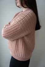 Load image into Gallery viewer, HørEng Sweater / Woman (Danish)
