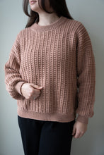 Load image into Gallery viewer, LinÅker Sweater / Women (knitting package)
