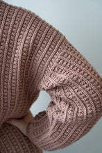 Load image into Gallery viewer, LinÅker Sweater / Women (knitting package)
