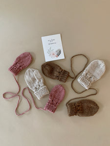 GrainSheaf Mittens (english)